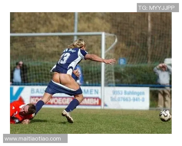 搞笑足球解说:那些让你笑到肚子疼的球星瞬间和经典评论 搞笑足球解说:那些让你笑到肚子疼的球星瞬间和经典评论